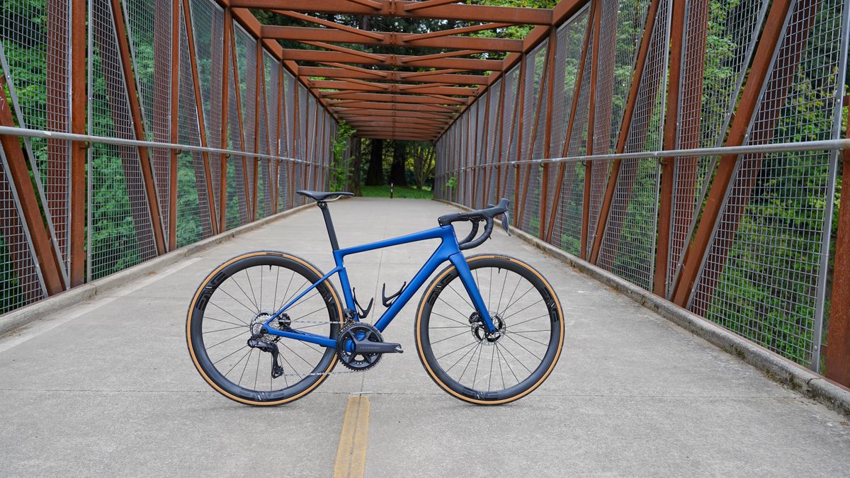 You had me at fender mounts: The Enve Melee reviewed