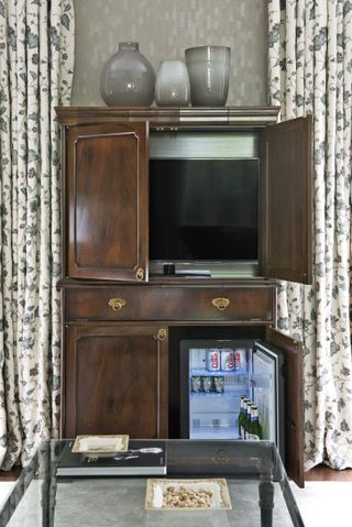 Classic cabinet with tv and mini fridge