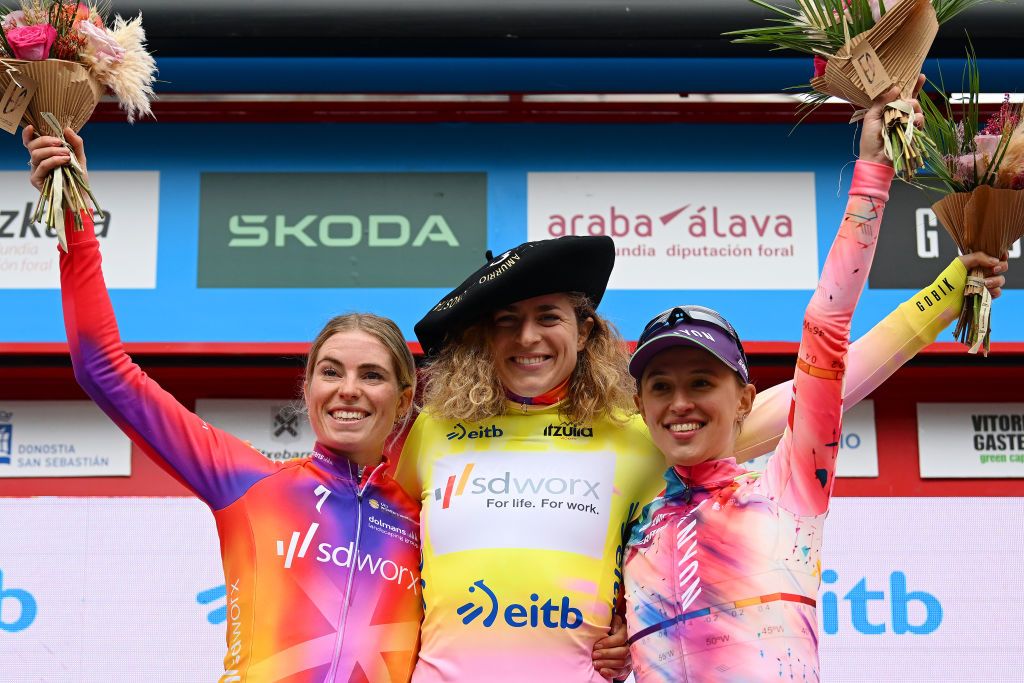 Marlen Reusser (SD Works) wins Itzulia Women 2023, with Demi Vollering (SD Worx) second overall and Kasia Niewiadoma (Canyon-SRAM) third