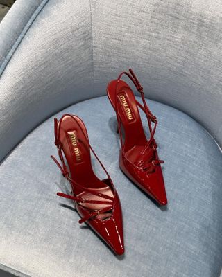 Shoe trends for work: @bettinalooney red shoes