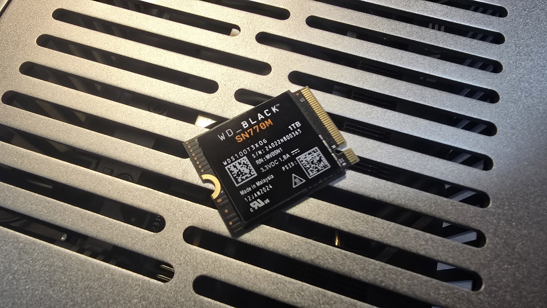 WD Black SN770M 1 TB NVMe SSD review