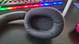 Sony Inzone H7 Review image showing the plush nylon ear cushions and 40mm drivers.