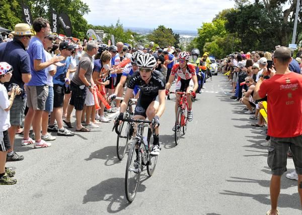 Michael Torckler (Pure Black Racing) makes his way through the crowds on Dyers Pass Rd.