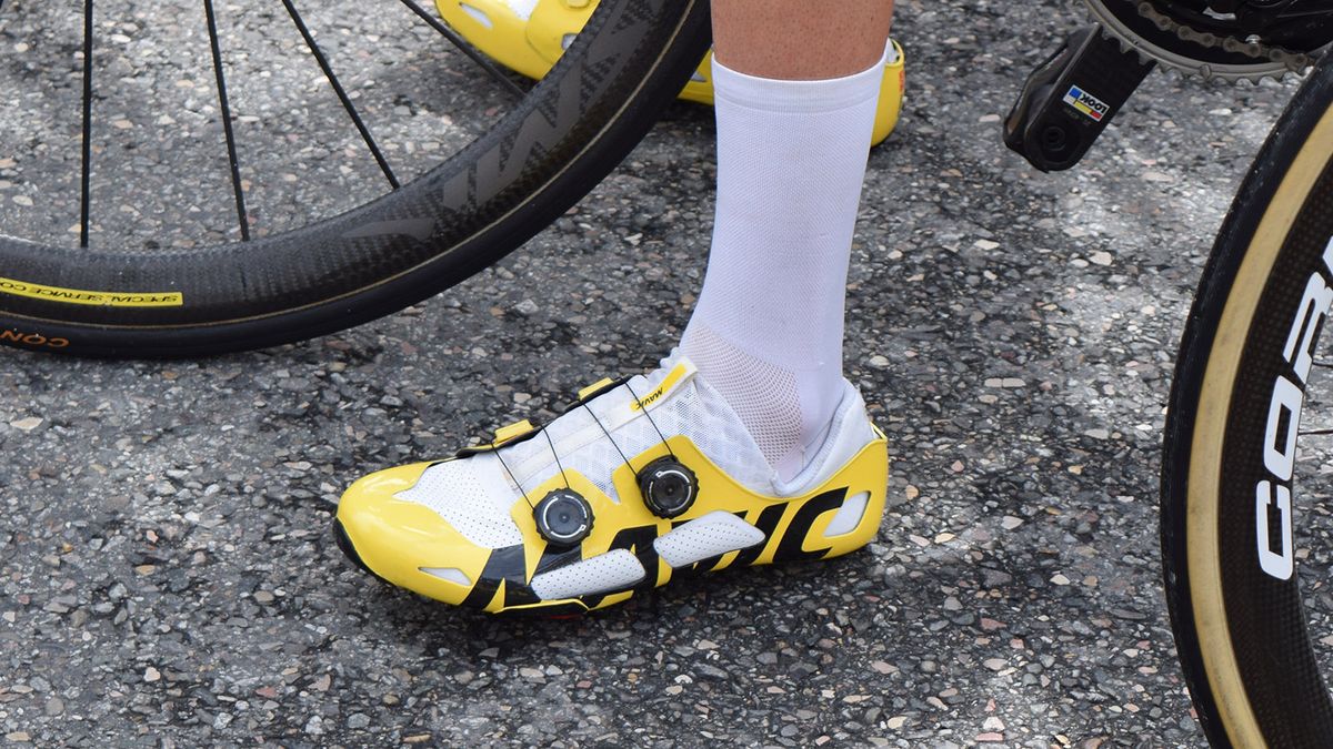 Romain Bardet wears the &euro;1,000 Mavic Comete carbon shoes