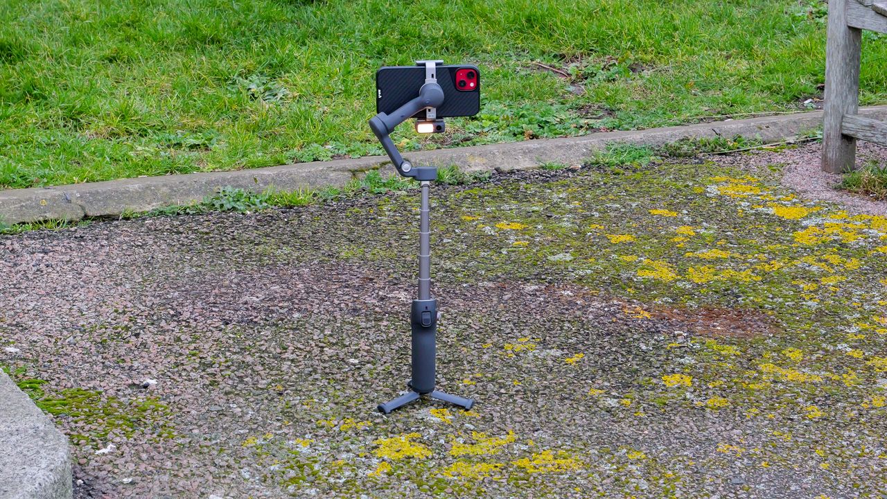 DJI Osmo Mobile 7P smartphone gimbal