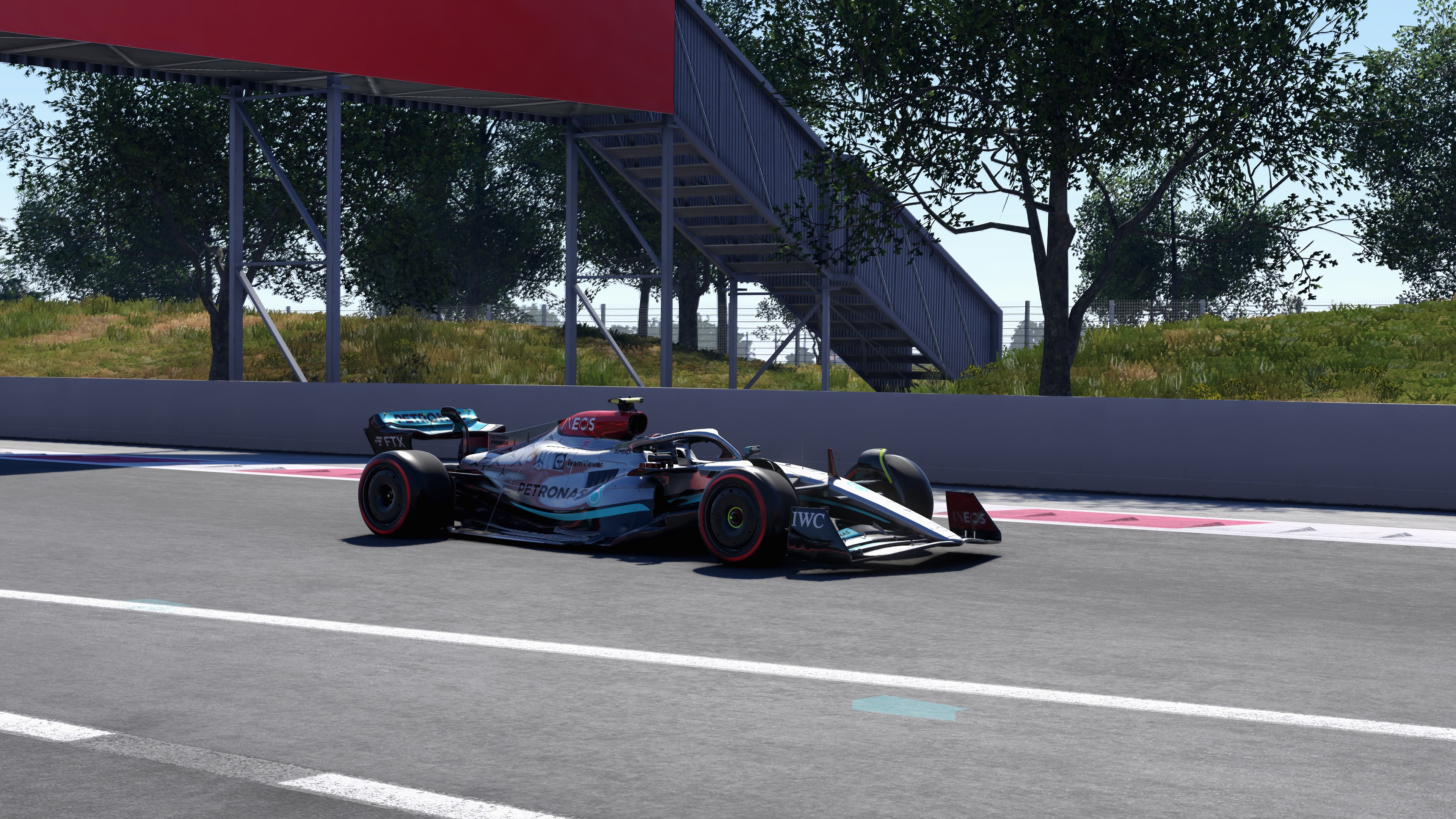 F1 22 screenshots with DLSS enabled