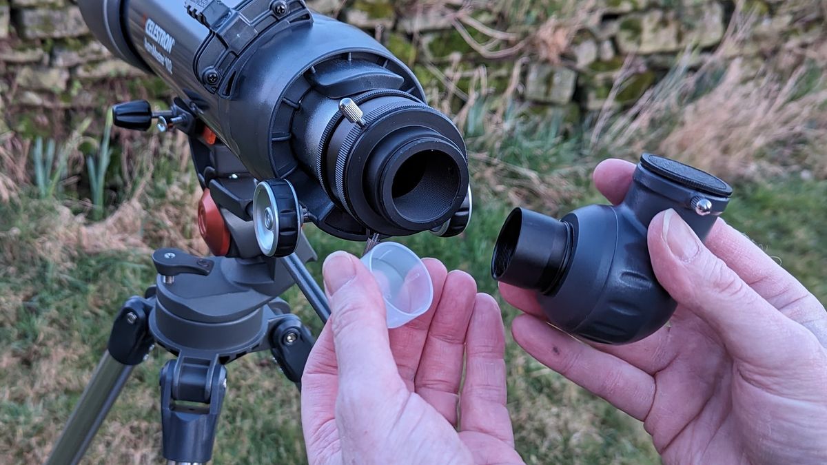 Celestron AstroMaster 102AZ