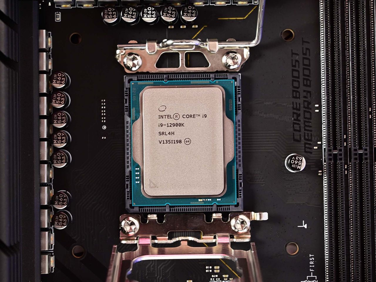 Msi Mpg Z690 Carbon Wifi Intel Chip