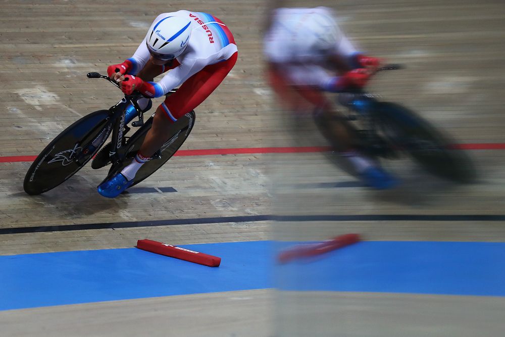 Alexander Evtushenko of Russia competes in the Men's Individual Pursuit Qualifying race on day three of the UCI Track Cycling World Championships