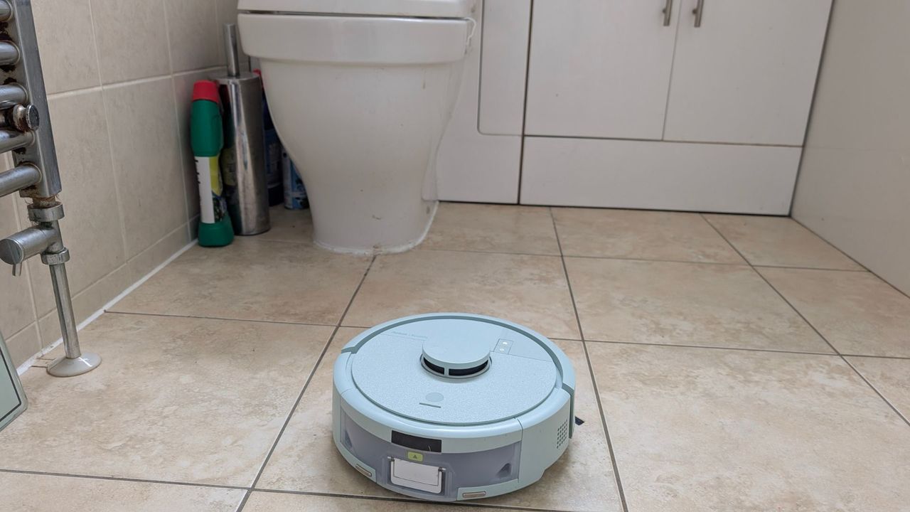 testing iRobot Roomba Mini Robot Vacuum &amp; Mop
