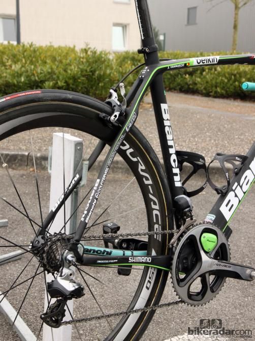 As is increasingly common with similar cobbles-focused bikes, the rear end of the Bianchi Infinito CV features heavily shaped stays in an effort to smooth out the bumps