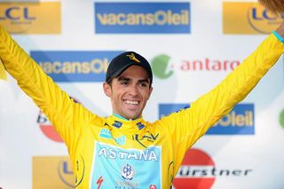 Race leader Alberto Contador (Astana) remains in yellow for another day.