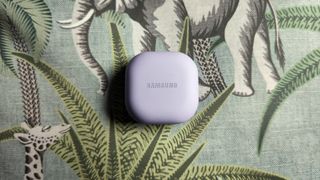 Samsung Galaxy Buds2 Pro review: headphones charging case closed on a green background
