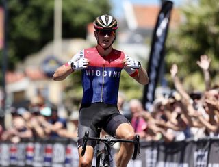 James Fouche (Team Wiggins Le Col) wins the New Zealand national title