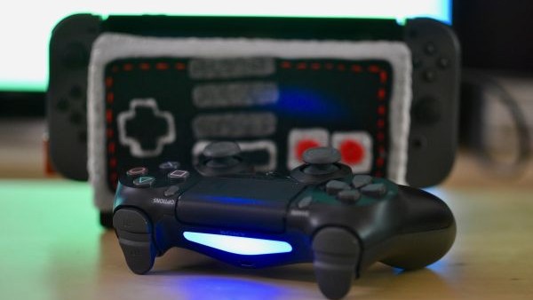 Ps4 controller on sale to switch