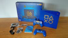 Sony PS4 Days of Play Special Edition