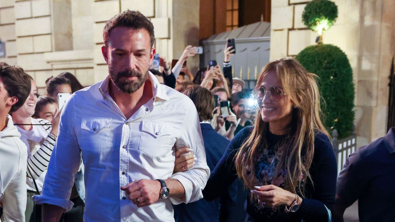 Jennifer Lopez and Ben Affleck in Paris