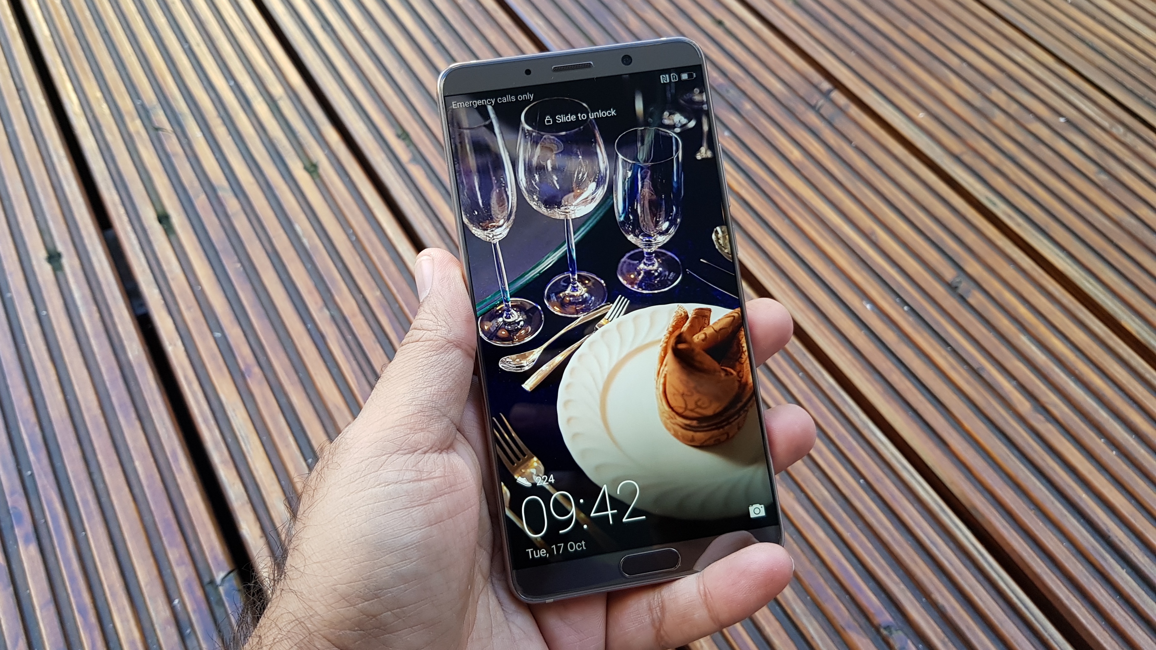 The Huawei Mate 10 actually has a higher resolution screen than the Mate 10 Pro