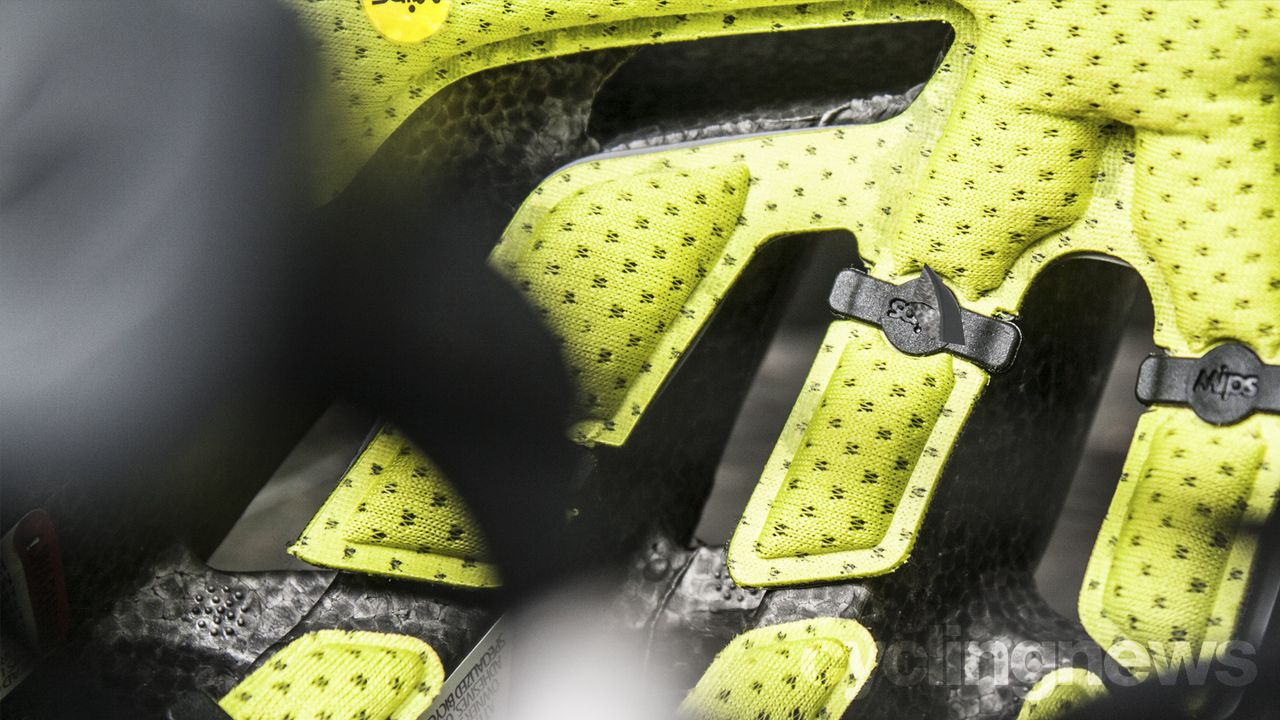 Specialized S-Works Prevail II with ANGi helmet