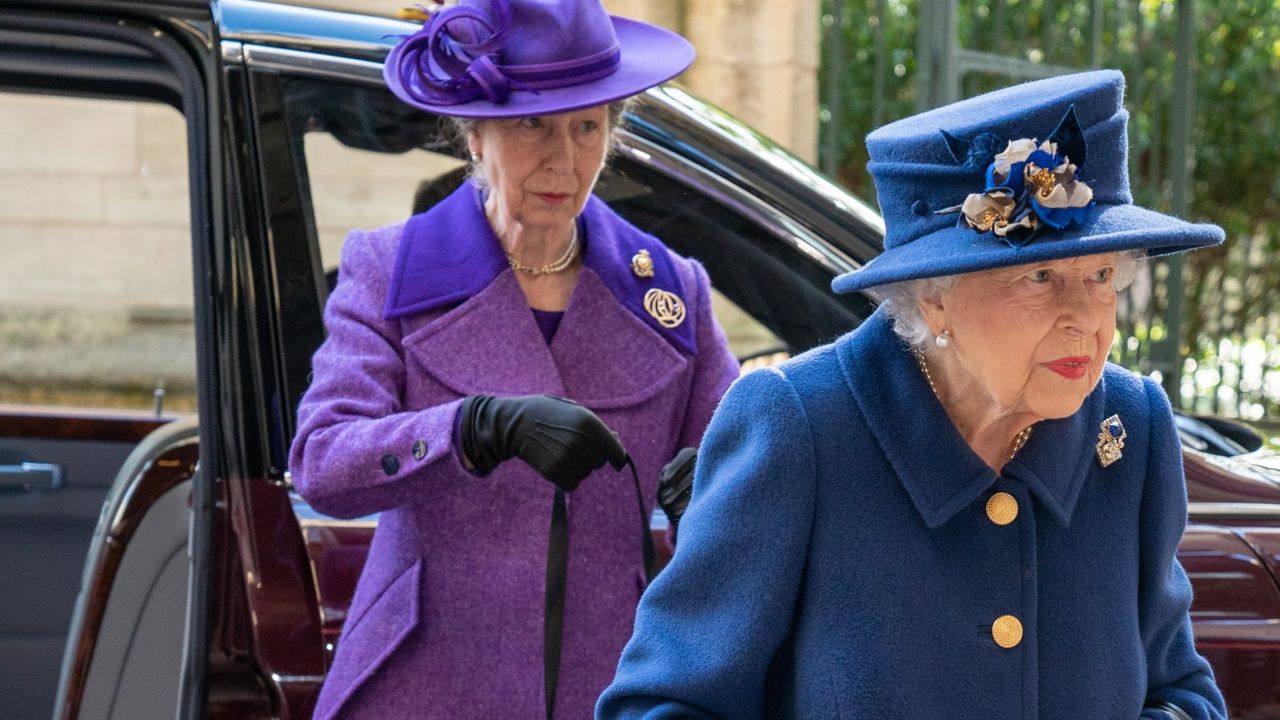 queen elizabeth and princess anne