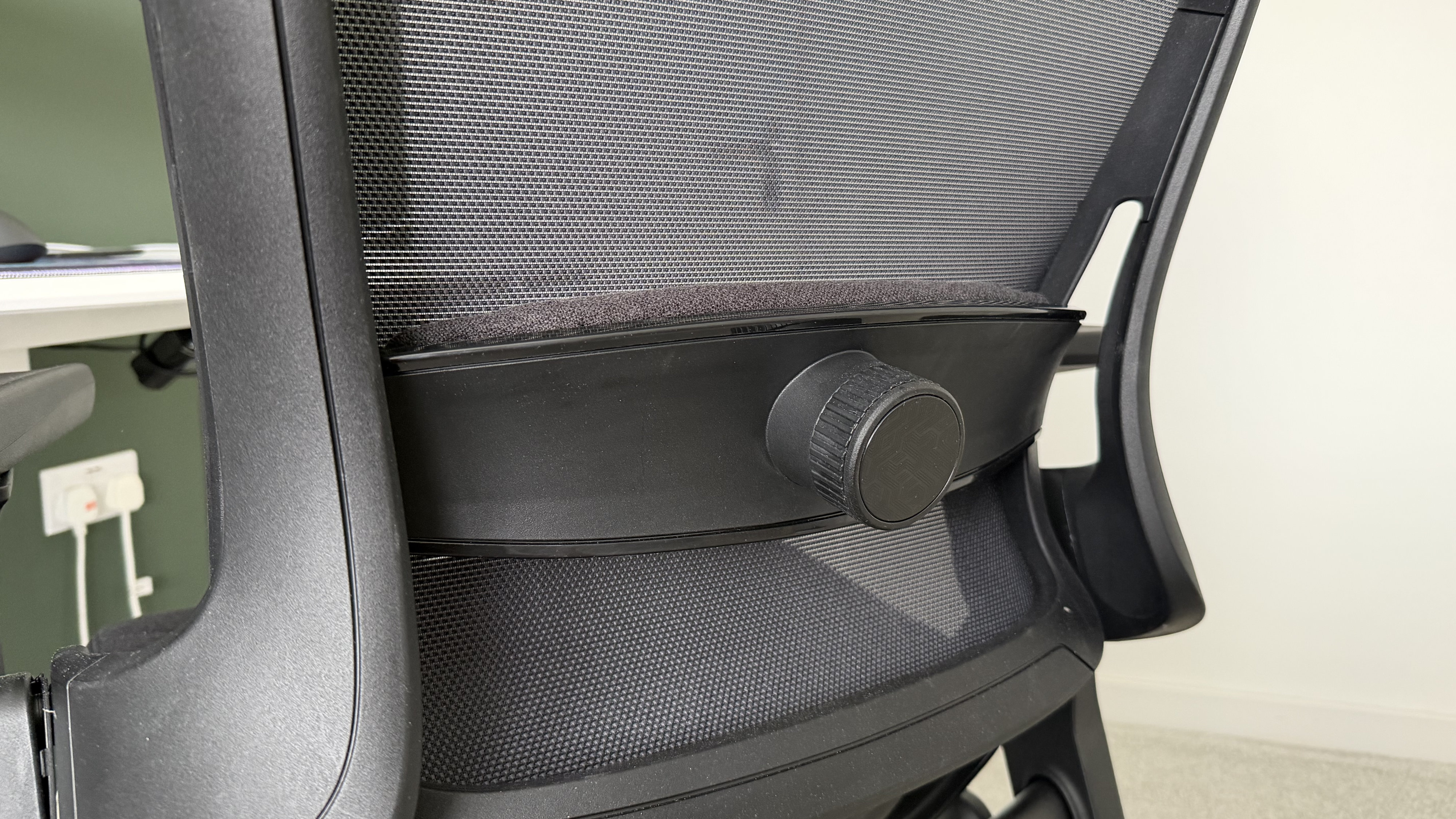 The lumbar support system on the Elgato Embrace
