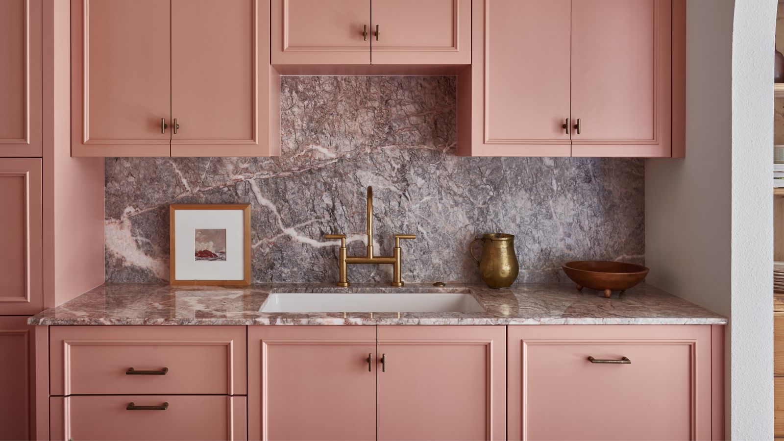 Is 'Dusty Pink' the New Neutral for Kitchen Cabinets? We Say Yes | Livingetc