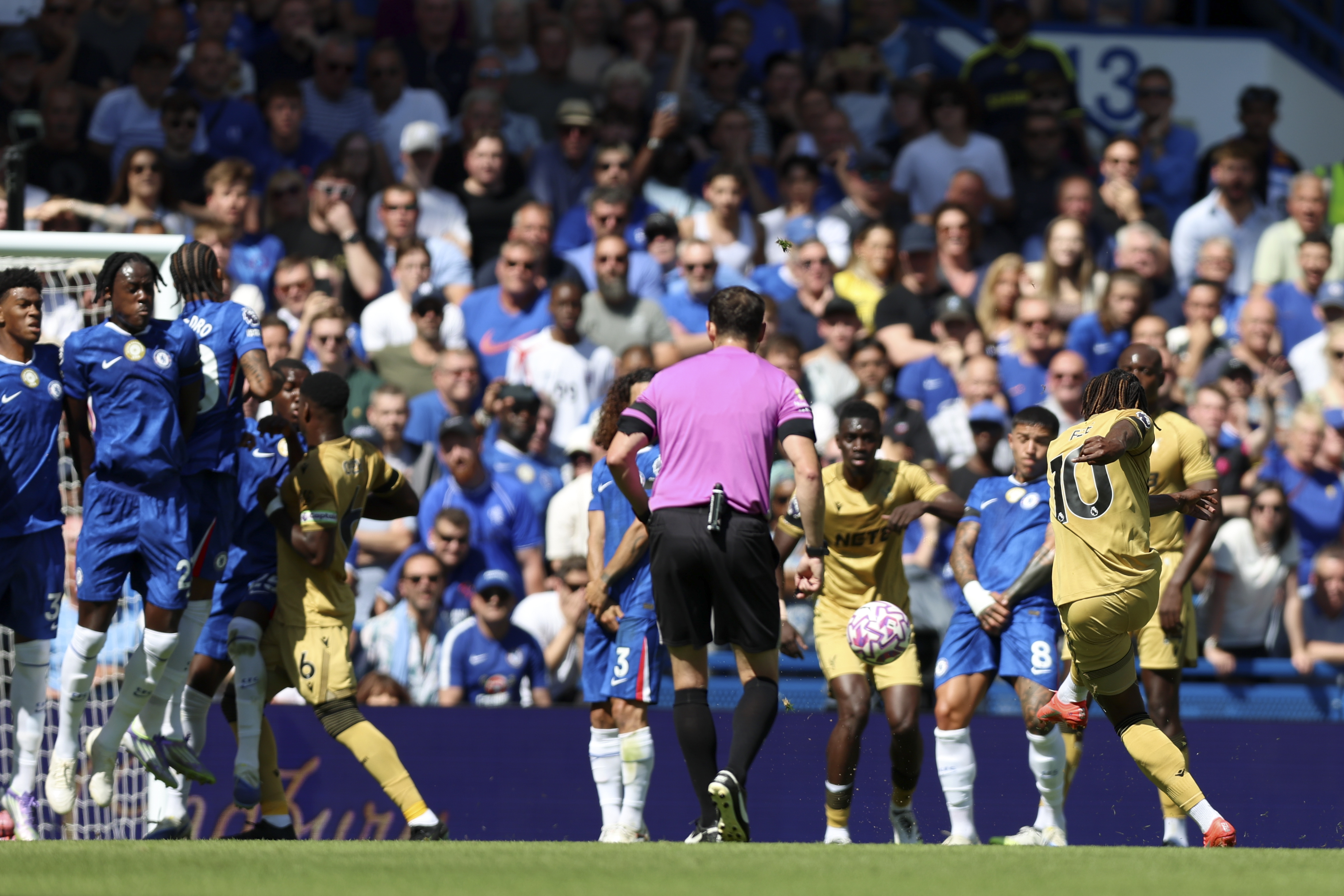 Eberechi Eze's free-kick has caused quite the stir over the weekend