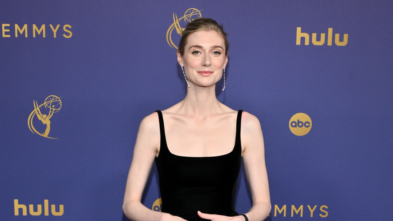 elizabeth debicki at the emmys