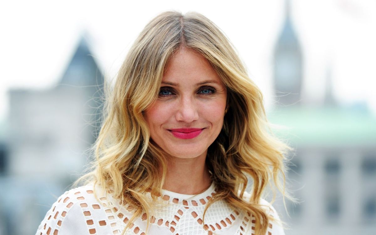 Cameron Diaz’s white kitchen plays with this trend