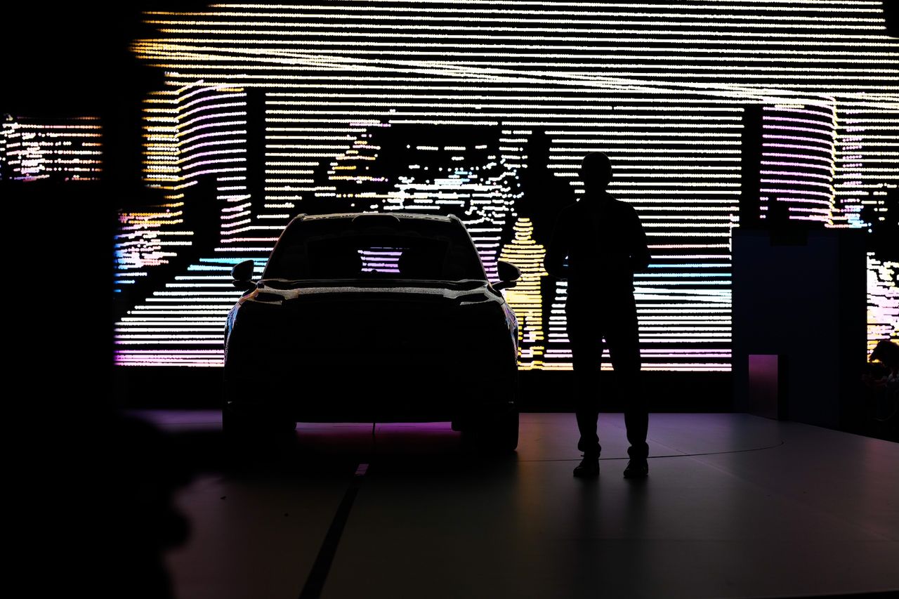 A new ‘color’ Lidar breakthrough just made 'hands-off' self-driving cars a reality, experts say — Chinese tech will 'significantly enhance' spatial intelligence and reduce the need to 'guess' objects like traffic lights