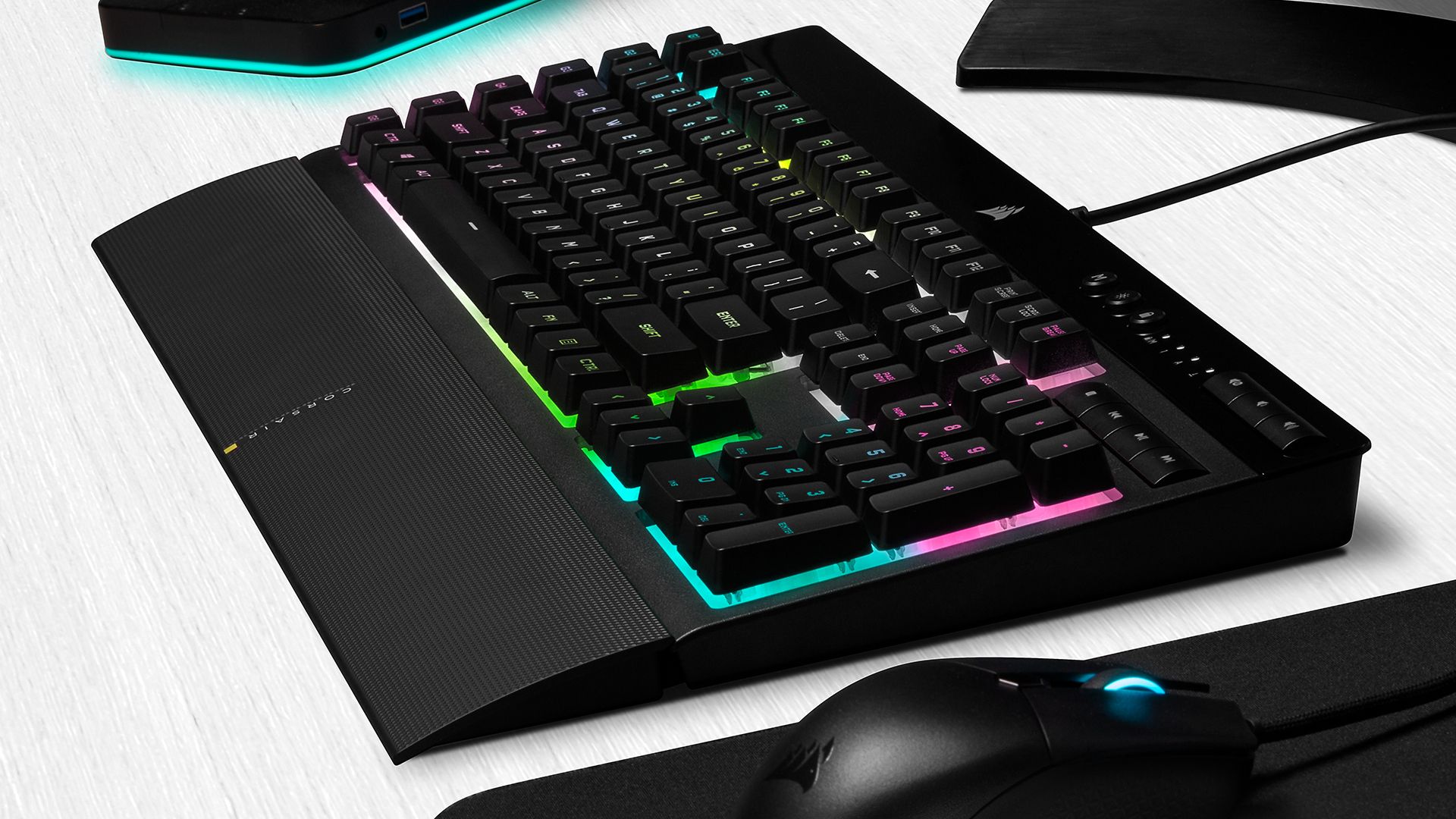 CORSAIR K55 RGB Pro Keyboard - US Qwerty