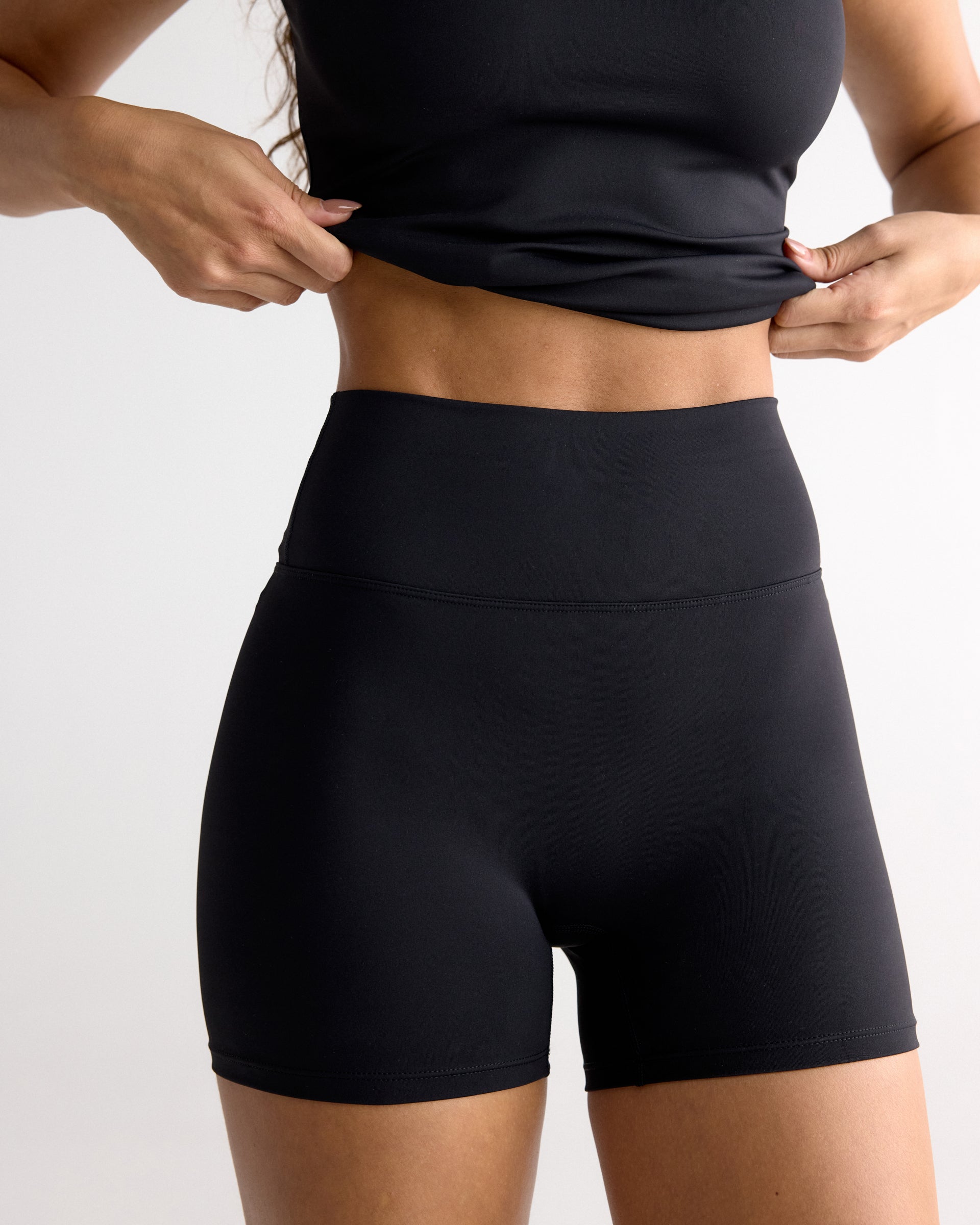 Ultimate Ultra Crop Shorts - Black - Xxs