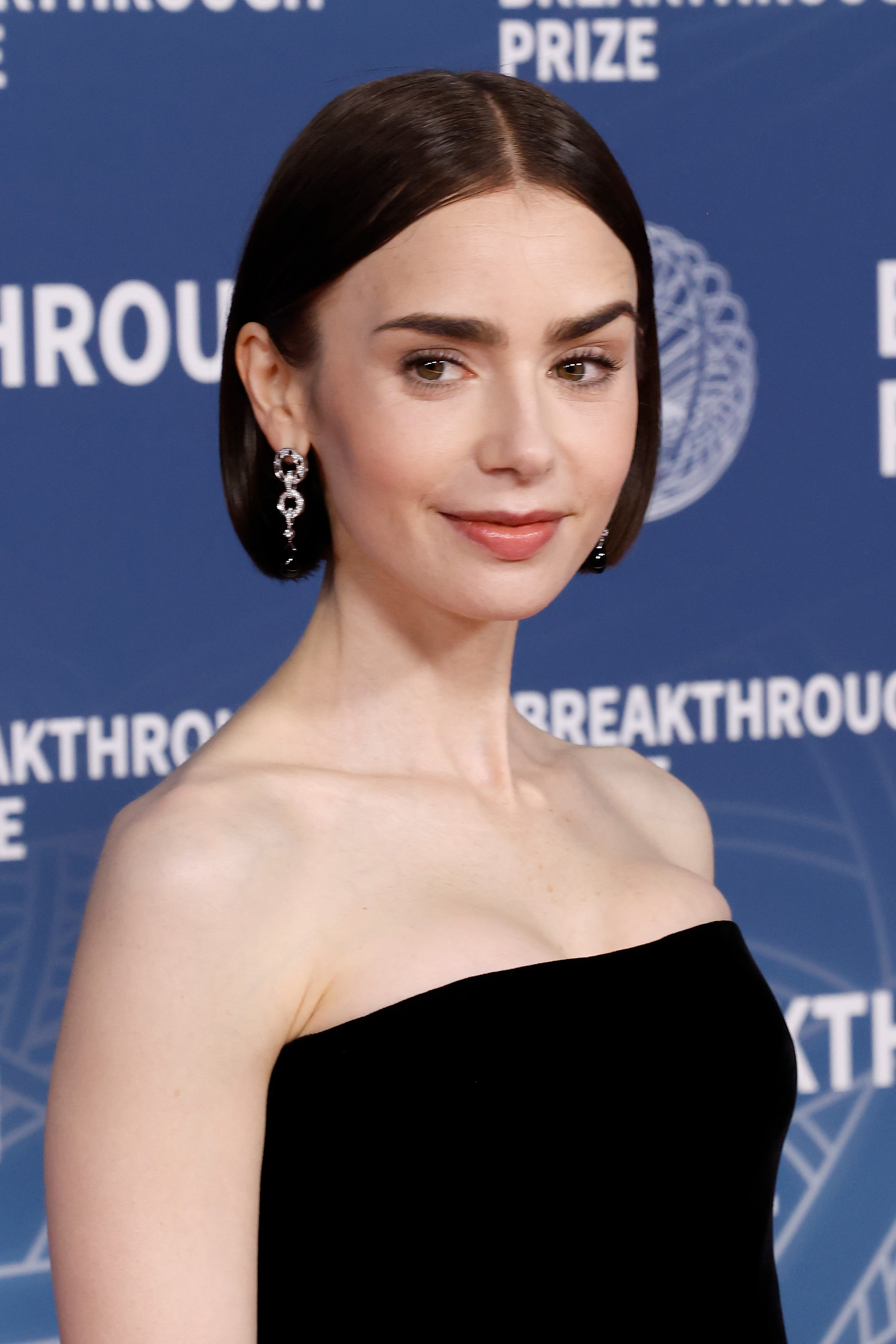 Lily Collins