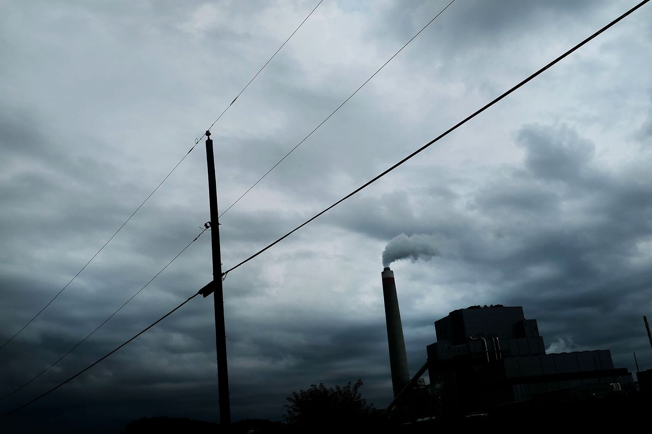 A coal-fired power plant.