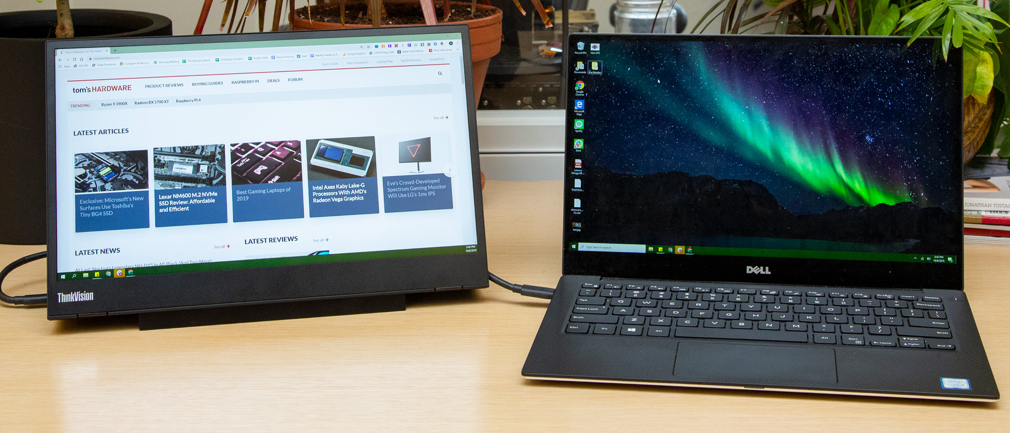 Lenovo ThinkVision M14 Portable Monitor | Tom's Hardware