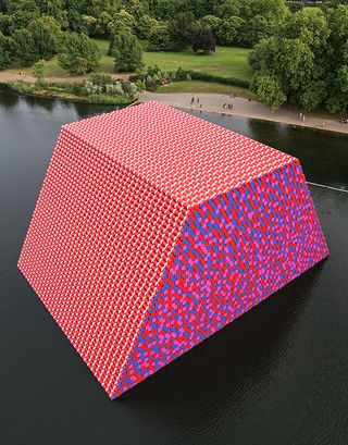 Aerial view of The London Mastaba, 2016-18, by Christo and Jeanne-Claude, installed in Hyde Park