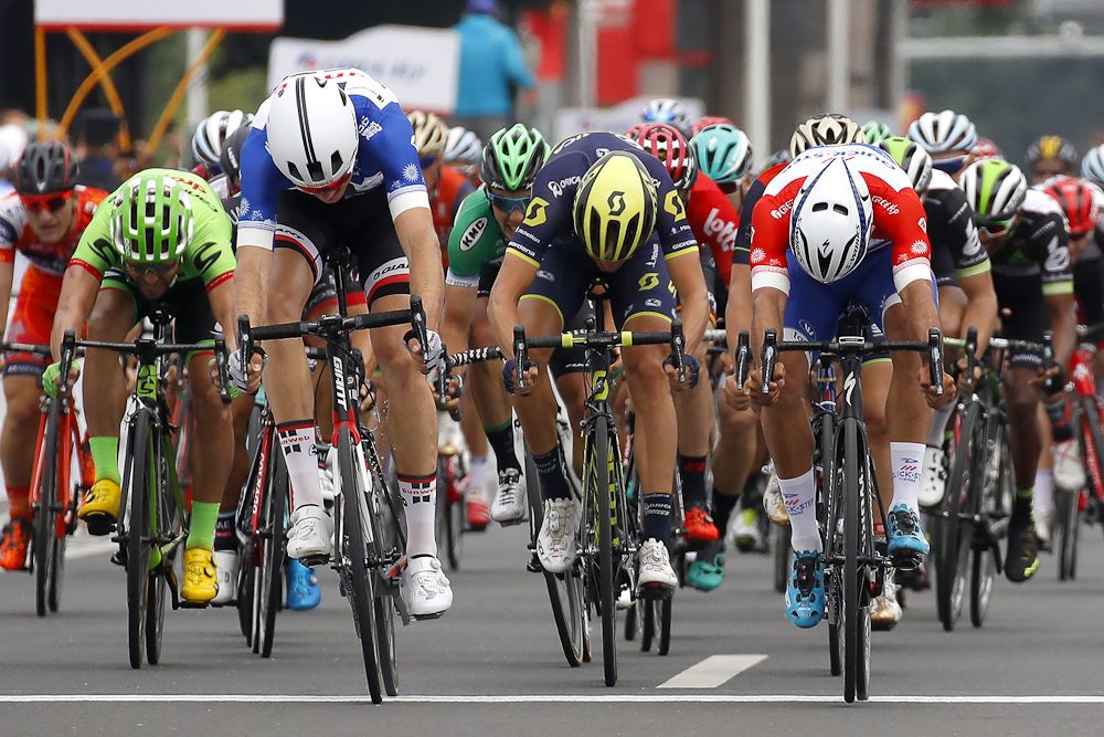 Fernando Gaviria wins stage 3 at the Tour of Guangxi