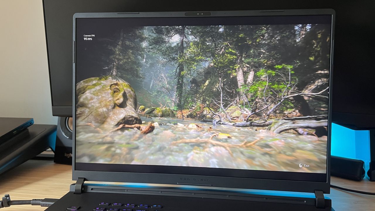 Asus ROG Strix Scar 18 2025 gaming laptop running Black Myth: Wukong benchmark