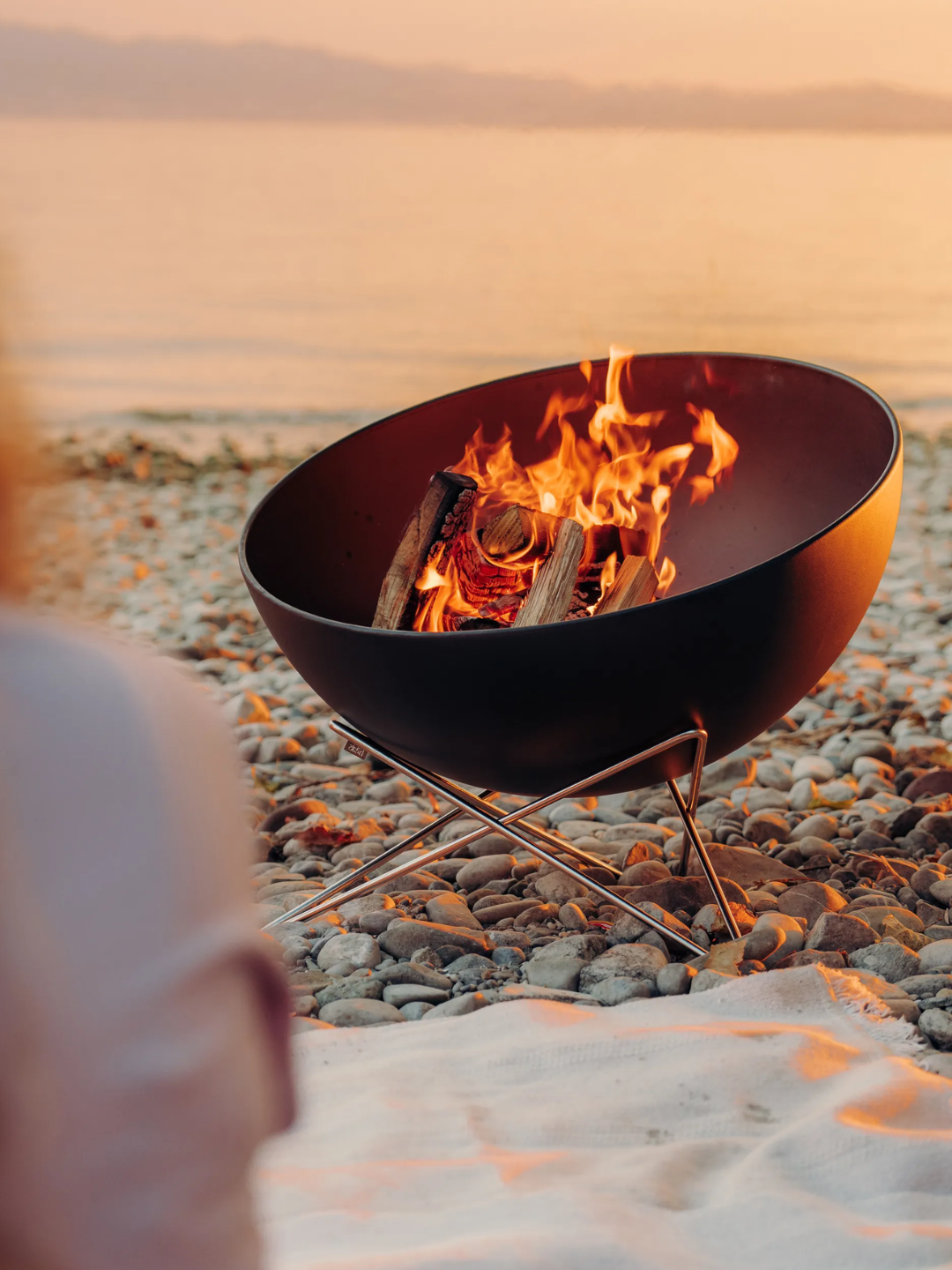 A black bowl outdoor fire pit from H&amp;ouml;fats