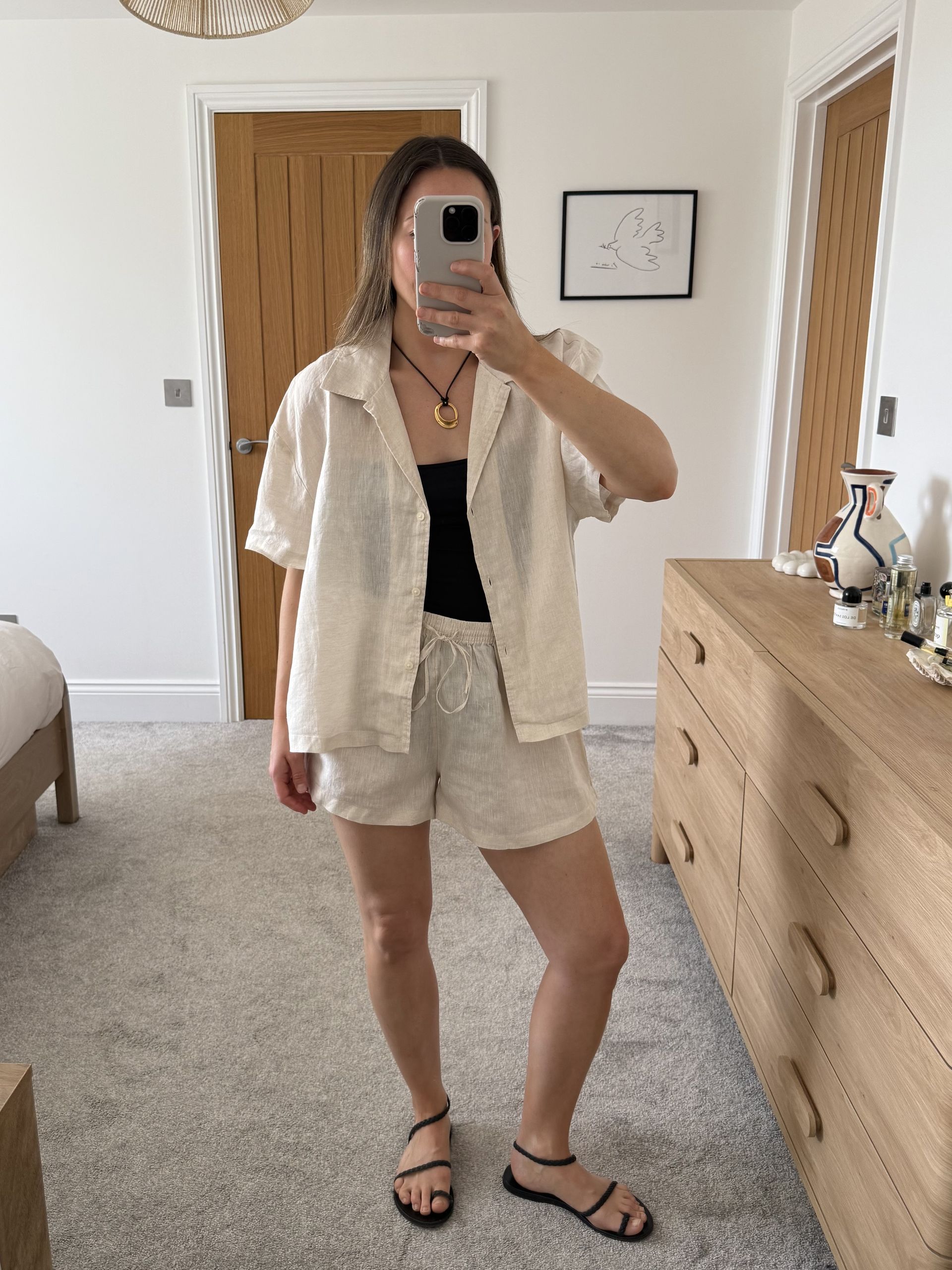 Emily Dawes wears H&amp;M linen