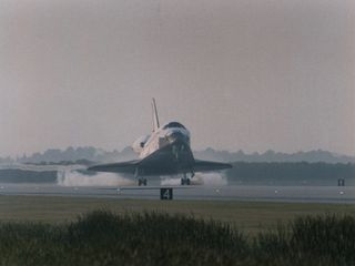 Endeavour landing