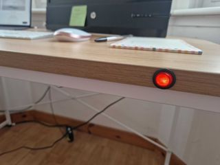 An Ökoform Miniöko Heated Desk in a home office