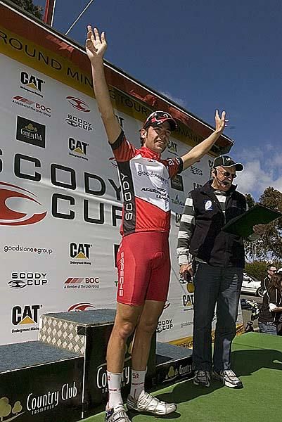 Dean Windsor (Drapac Porsche) was awarded the Goodstone Group Most Aggressive rider's jersey on stage six.