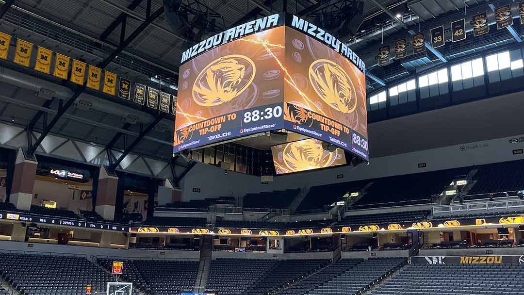 A new centerhung display from Daktronics lights up Mizzou Arena. 