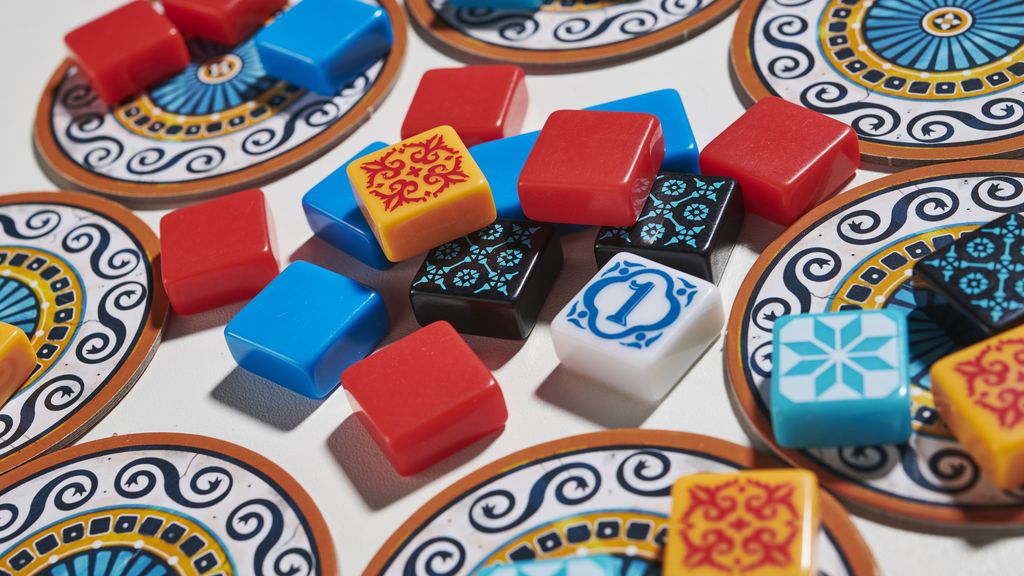 Azul review a simple, sharp board game of building beautiful tile