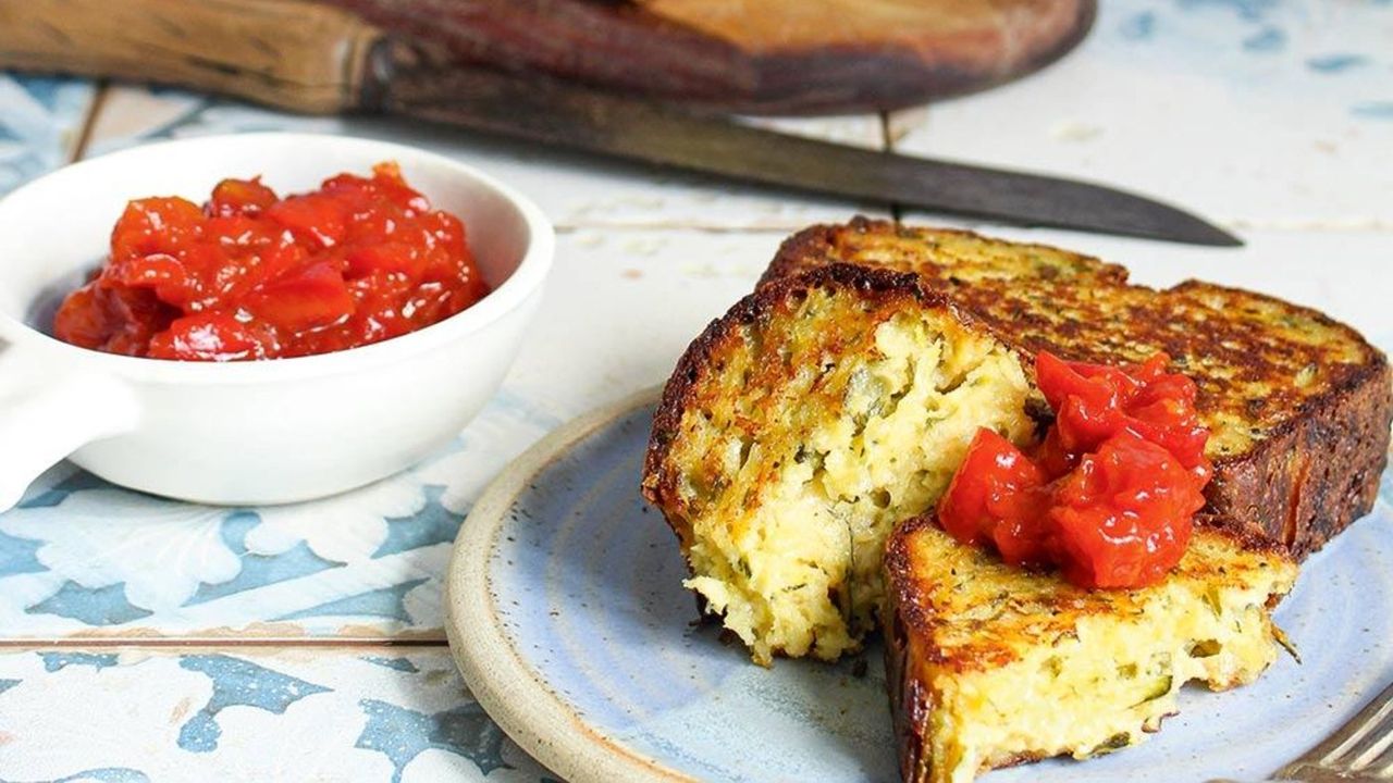 Courgette, smoked cheddar and jalapeño bread 