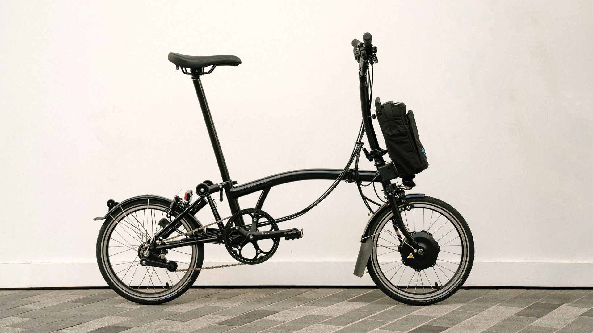 Brompton Electric C Line folding bike has its battery in a removable backpack