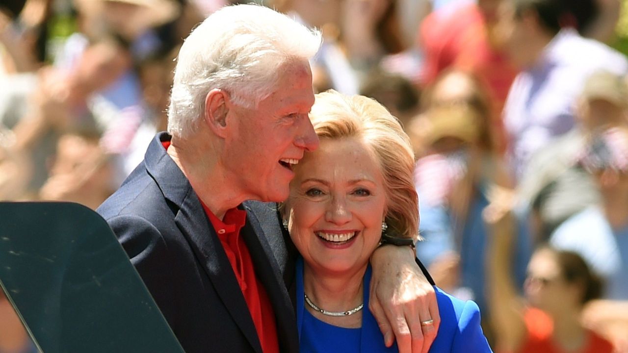 mc-hillary-clinton-bill-first-gentleman