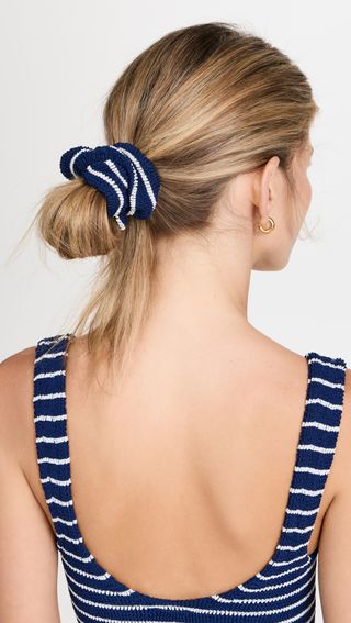 T Stripe Crinkle Navy/white Scrunchie
