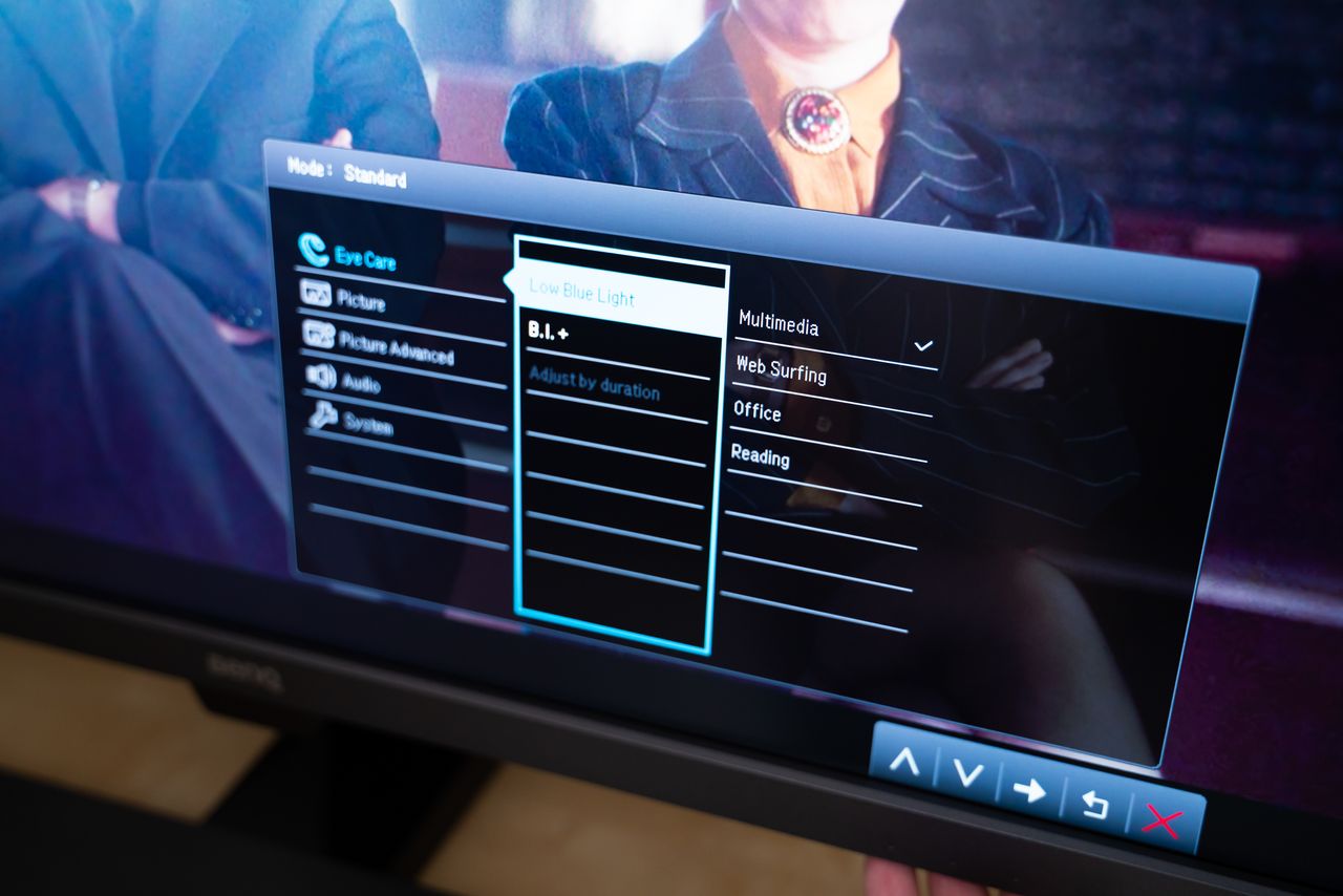 BenQ EW3270U